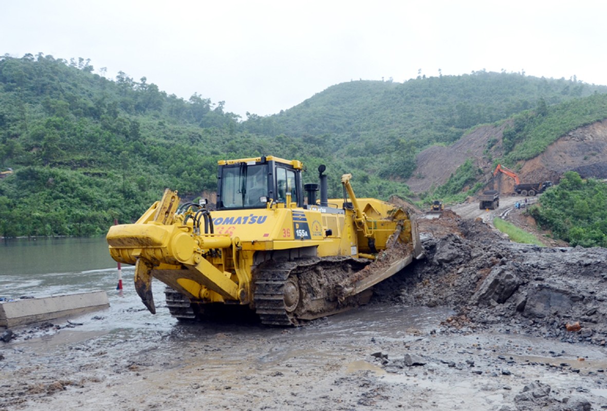 Gong minh cuu mo than Mong Duong trong lu-Hinh-7